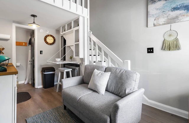 Loft Style Apt Downtown Raleigh