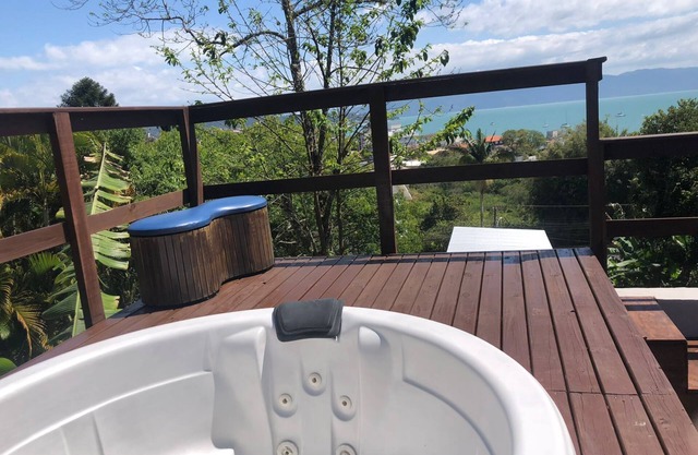 Loft with Spa in Jurerê