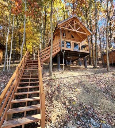 Lofted Cabin Wonderful for Outdoor Adventures in Ohio
