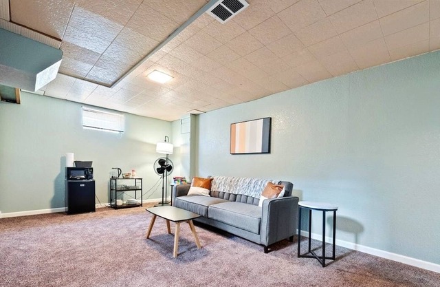 Loftium | Adorable Guest Suite in Twin Lakes!