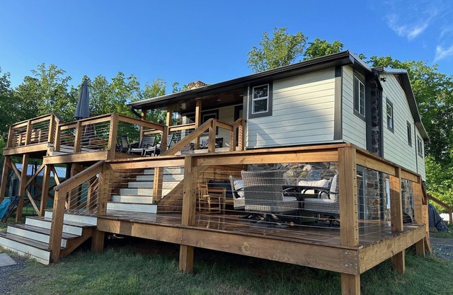 Log Cabin at the Farm