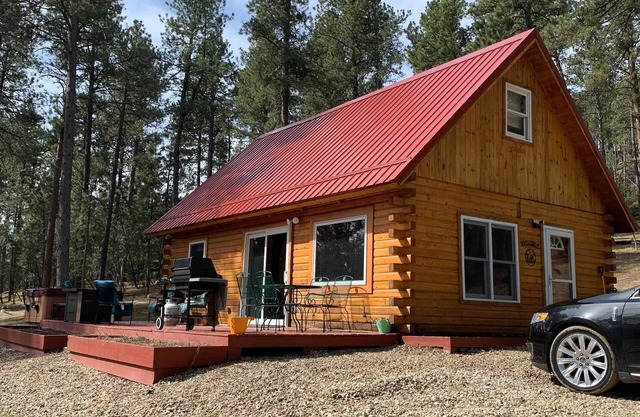 Log Cabin by Nemo Close To Sturgis Rally and Deadwood. Motorcycle ATV Hunting