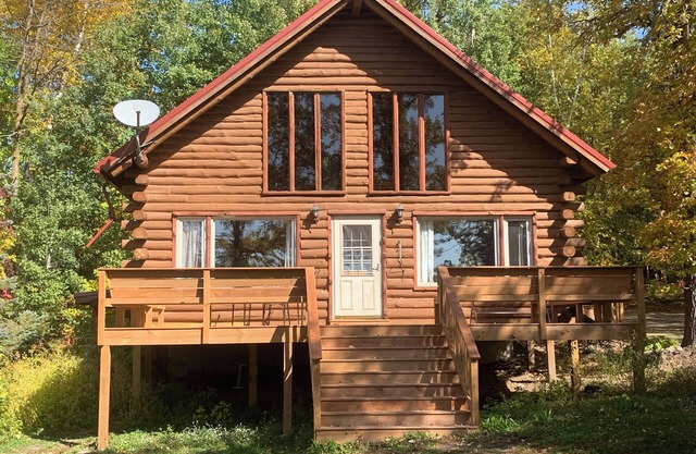 Log Cabin - Ice Fish on Long Lake