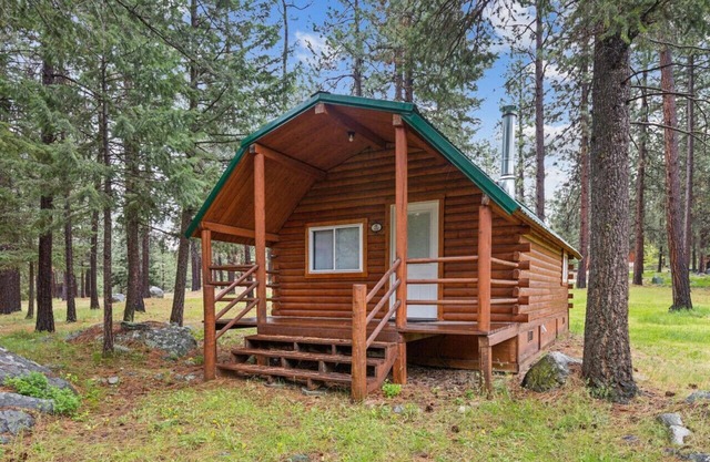 Log Cabin Retreat in the Montana Wilderness
