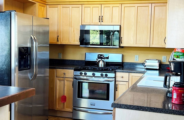 Log Cabin with a view in enchanting Simi Valley