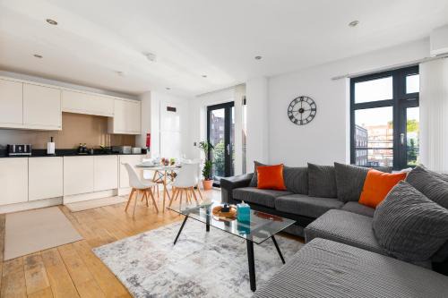 London City Hoxton Shoreditch 2 Bdr 2 Bath Balcony