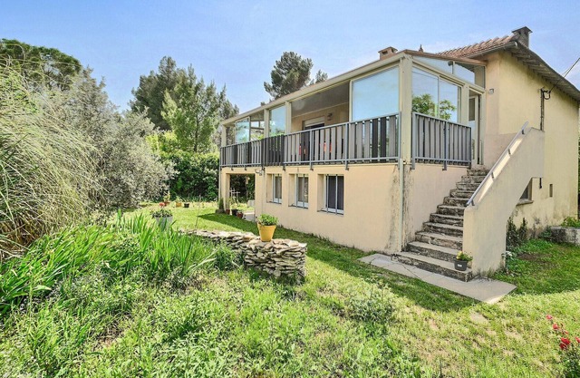 Look forward to outdoor wellness on vacation in this vacation home!