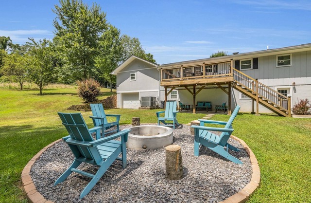Lookout Mountain Vista | 4 Bedroom Home on 3 acres | 12 miles Cloudland Canyon & Chattanooga