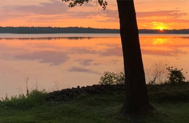 Loon Lake Escape... with lake views & lake access