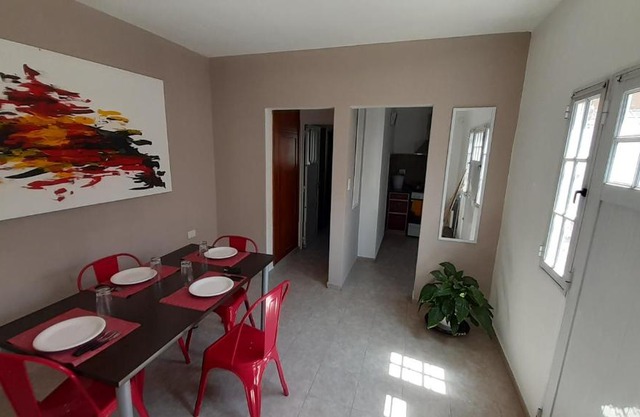 LOS TATOS con cochera