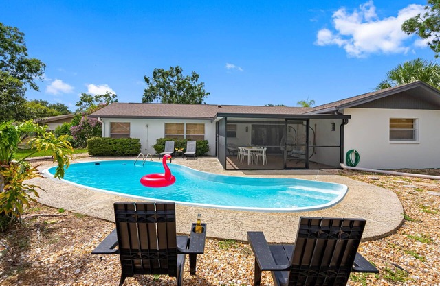 Lounge & Play in Chic North Tampa Home