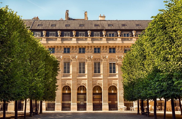 Louvre/Palais Royal Garden Two Bedroom Triplex