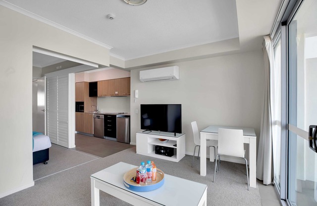 Lovely 1-bedroom in the Heart of Mackay w/Pool