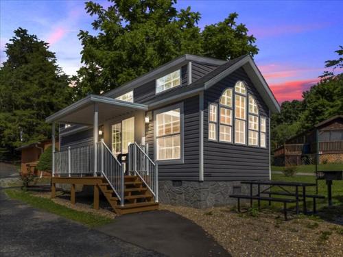 Lovely 1BR Cottage with Loft