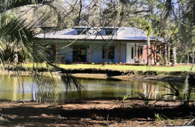 Lovely and Accessible, near the beaches, attractions, and eateries