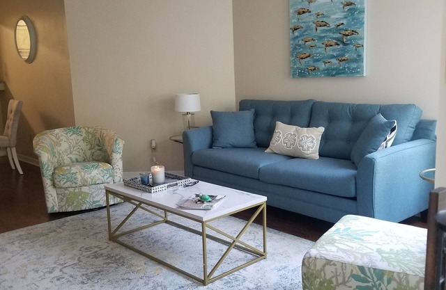 Lovely Bluewater Bay 1 Bedroom Condo near Bluewater Bay Marina and Destin Island