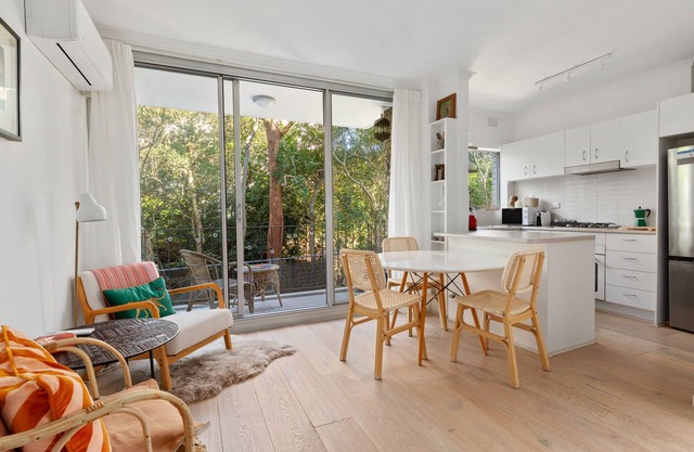 Lovely Harbourside 1-Bed Close To Sydney Landmarks