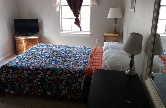 Lovely Private room near IAH airport in humble/Kingwood