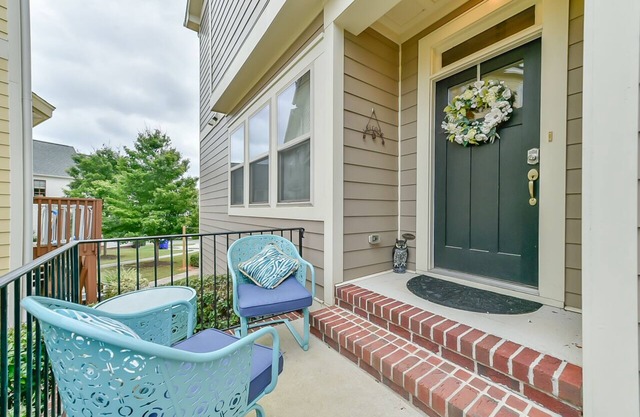 Lovely Townhome w/Central Location in Chapel Hill | Near UNC Campus + Triangle