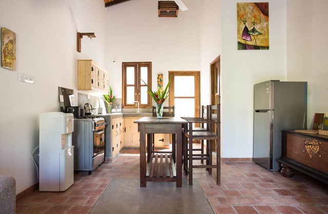 Lovely Two Bedroom Apartment near Unawatuna beach.