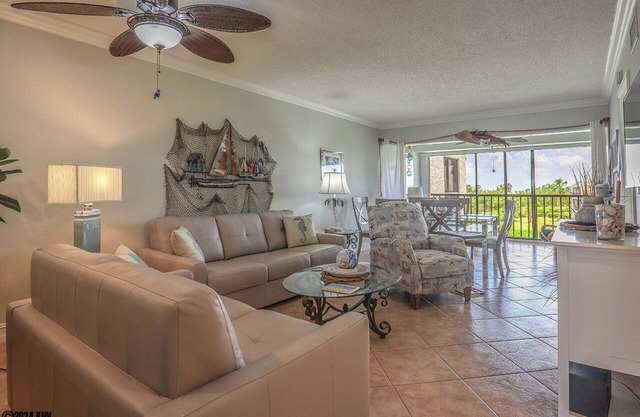 LOVELY WATERFRONT BAY VILLAGE 2B/2B CONDO! WALK TO BEACH!