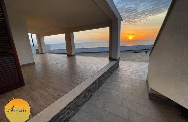 Loving Villa on the Mediterranean - Villa on the Sea