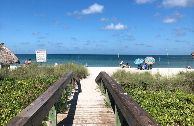 LOWDERMILK BEACH VIEW CONDO - FIRST FLOOR