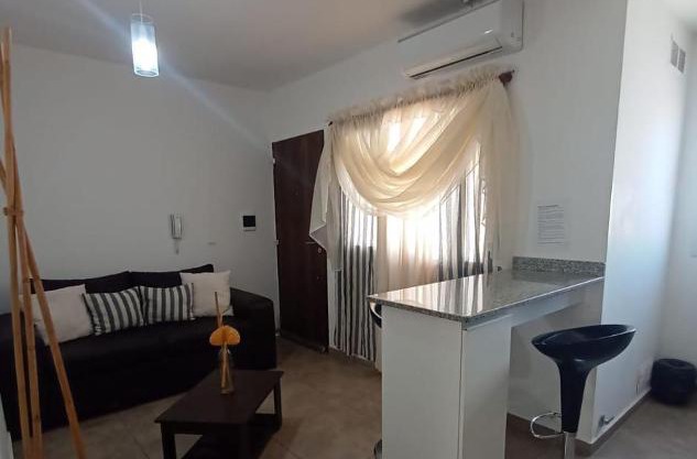 Lugar Encantador con estacionamiento gratuito.