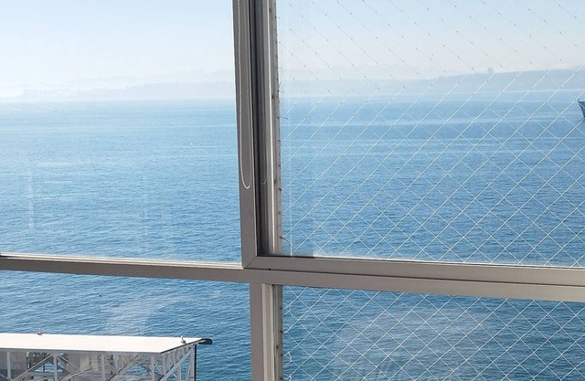 Luminosos Apartamento en Borde Bahía Valparaíso