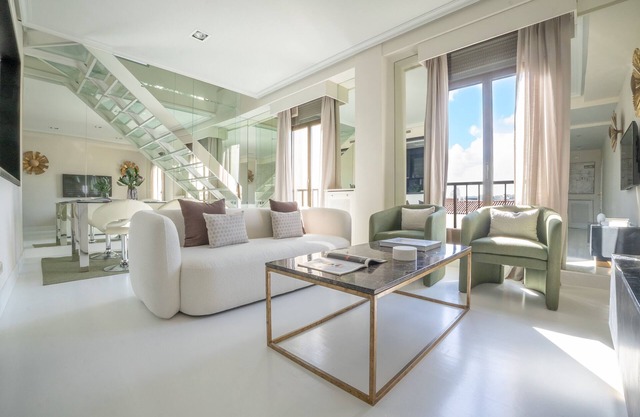Luminous duplex penthouse in the Salamanca Neighborhood