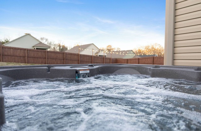 Lux 3bdrm/2bth HOT TUB Chick Battlefield 20m 2 Chatt Vistas