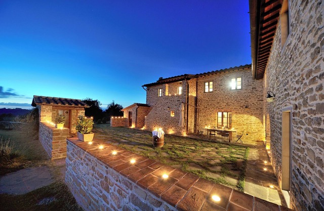 Lux Stone Villa saltwater Pool near Siena