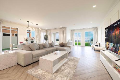 LUX Villa with Burj Khalifa View