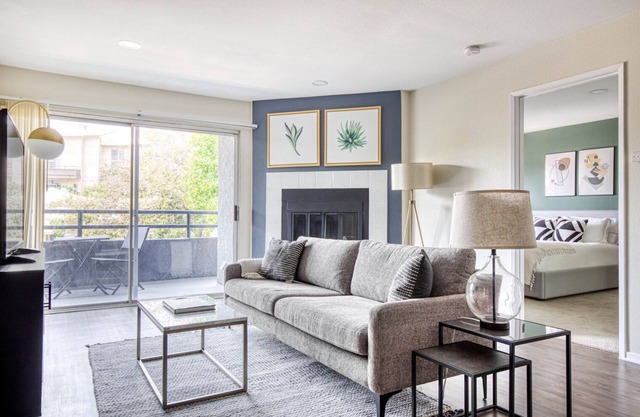 Lux Westwood 2BR, nr. UCLA & Westwood Village, by Blueground