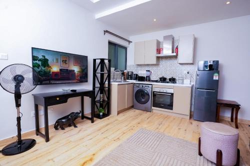 Luxe Apartment For Business Travellers - High Speed WiFi 30mbps