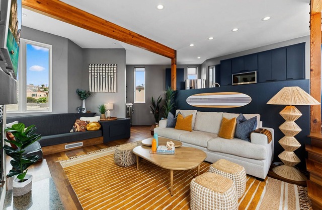 Luxe Beach House w/Ocean Views