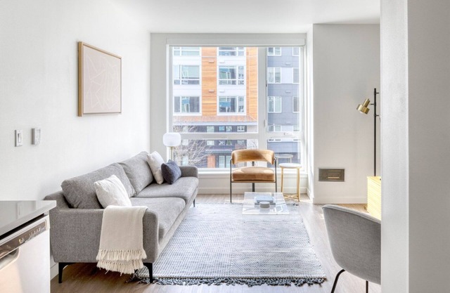 Luxe First Hill 1BR w/Gym, BBQ & Lounge, nr soccer field, by Blueground