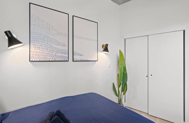 Luxe King 2BR Suite in South End Charlotte!