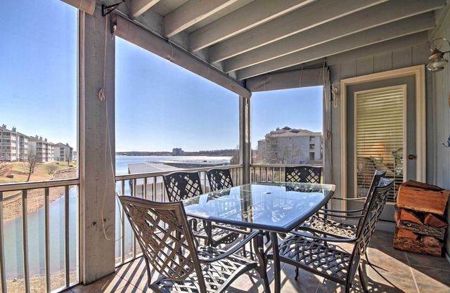 Luxe Lakeside Regatta Bay Getaway w/Pool Access!