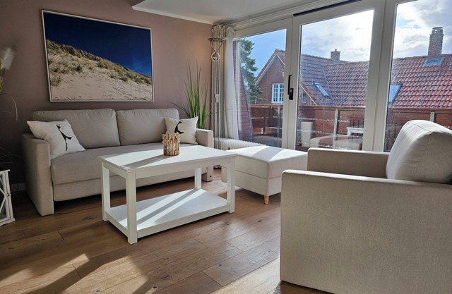 Luxurious 3-room apartment (69sqm) with sauna - quiet location - 8min walk to the beach