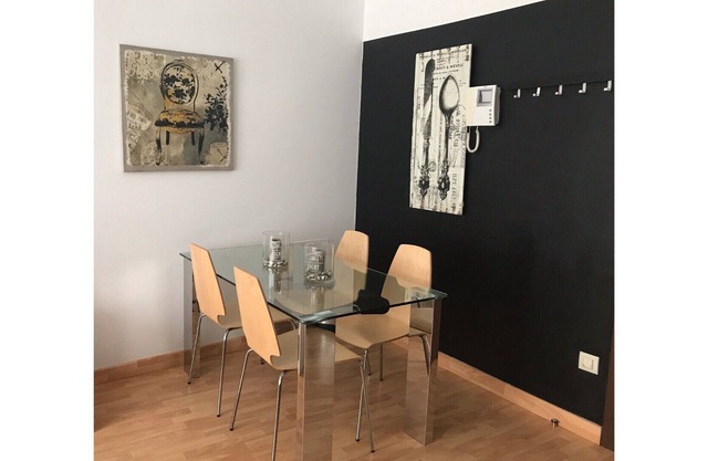 LUXURY APARTMENT, WELL SITUATED IN PEDESTRIAN AREA