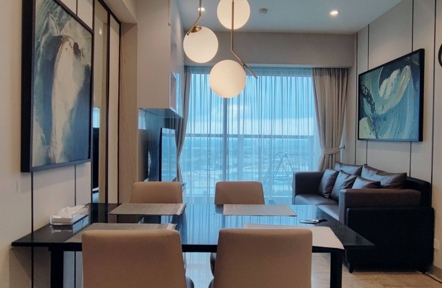 Luxurious 3-bedroom apartment in beautiful BSD. Stunning Views, Modern Amenities