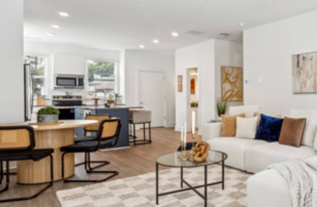 Luxurious 3-bedroom townhome in Atlanta