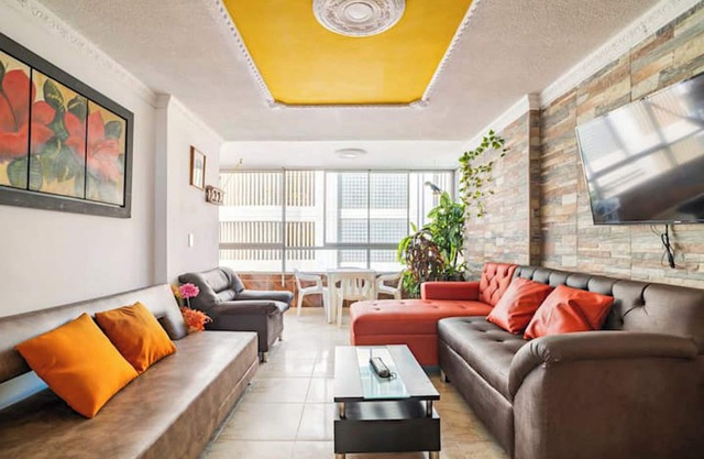 Luxurious and comfortable beachfront apartment