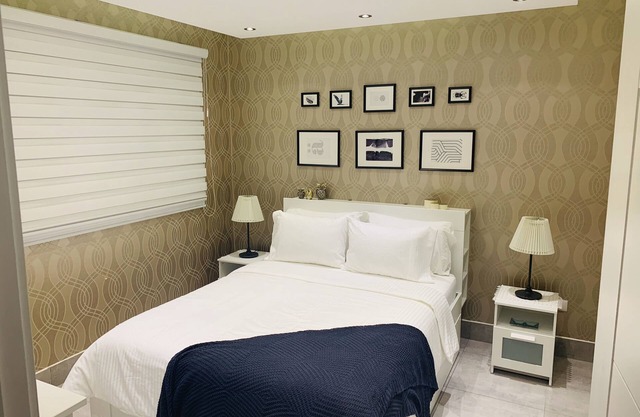 Luxurious and Cozy Apartment in Tower with Pool