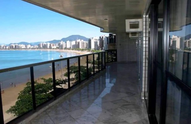 Luxurious Apartament 5 Suites 4 Car Garage in Front of the Beach in Guarapari-ES