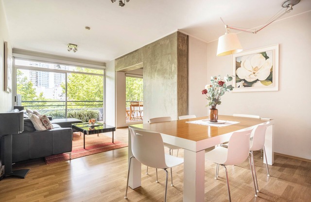 Luxurious apartment. Security 24/7. Swimming pool. 6 pax.