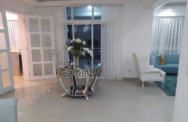 Luxurious Apartment with Gym