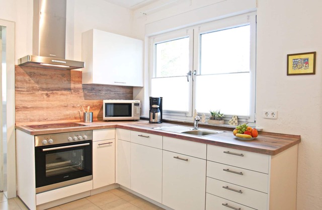Luxurious apartment, quiet location, completely renovated and furnished