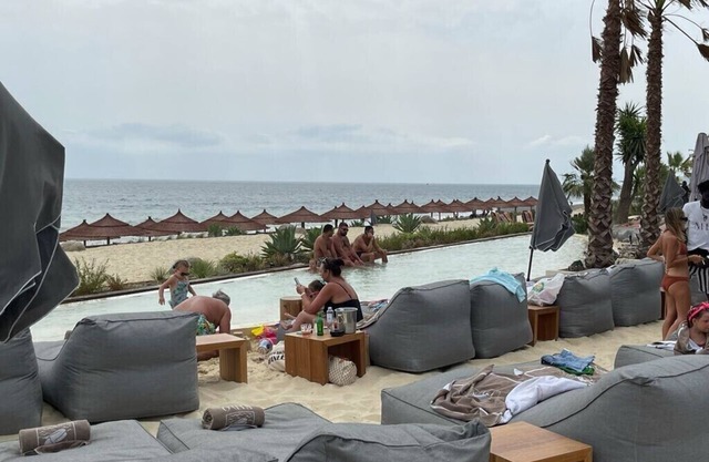 Luxurious beach apartment